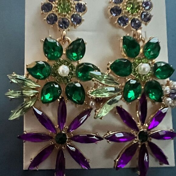 💜 Betsey Johnson sparkling & colorful drop dangle flower earrings 💜 - Picture 6 of 7